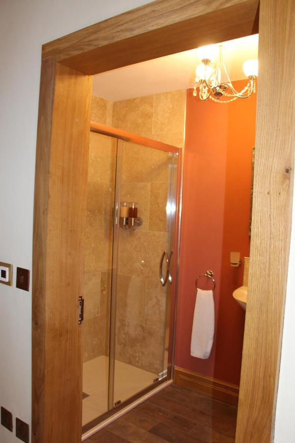 Y Fan Bed & Breakfast Caerphilly Exterior photo